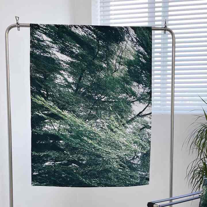 【HOKMA GIM】ファブリックポスター Dancing willow［3サイズ］