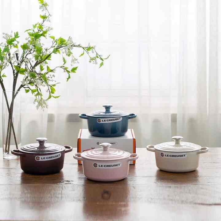 シグニチャー ラウンド 鋳物 鍋 18cm［5色］