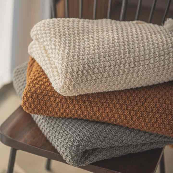 タッセル ニット ブランケット［3色・2サイズ］