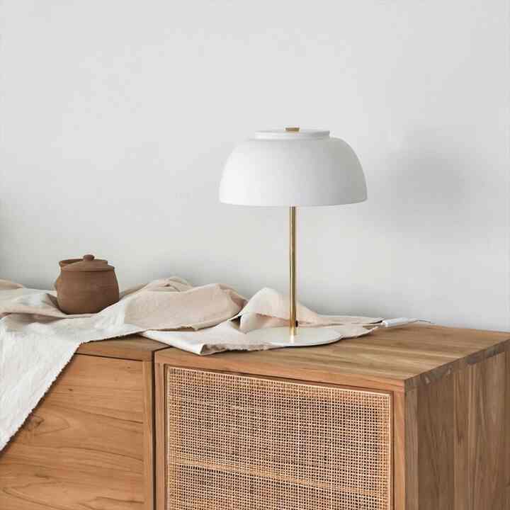 R テーブルライト スチール［2色］