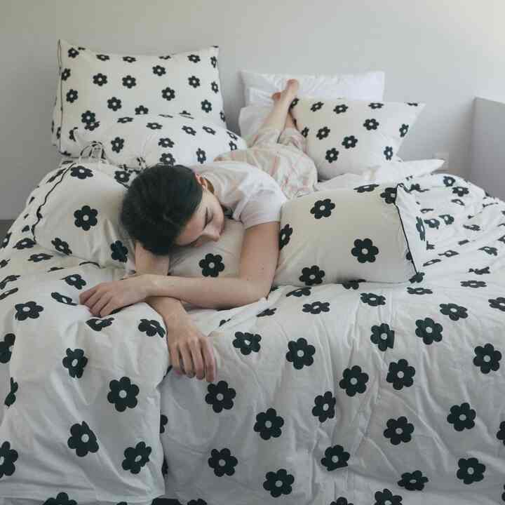 ブラックフラワー 60番高密度コットン布団カバー［3サイズ］