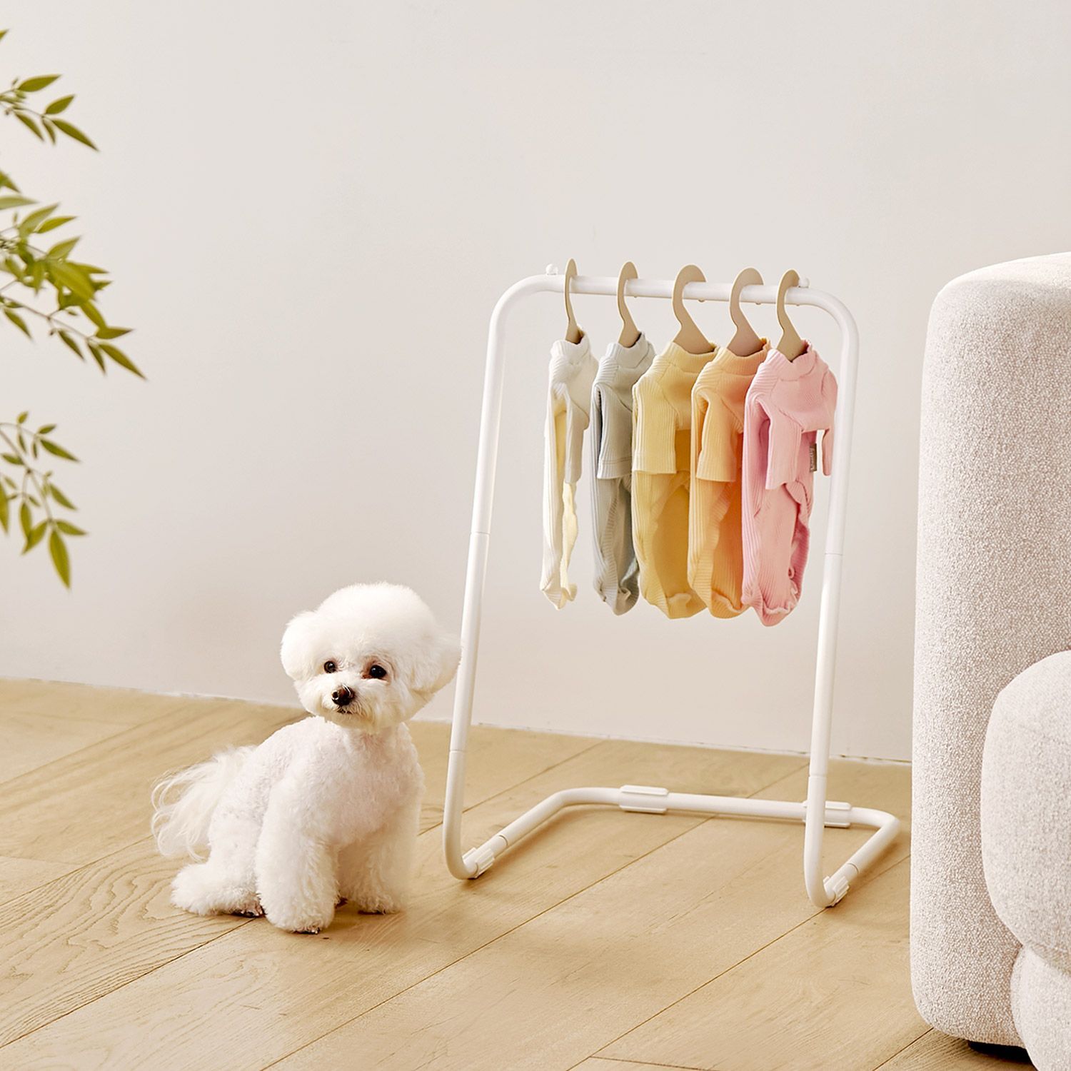 TOMO 犬用 2段 棚付き ハンガーラック | ペットインテリア | Ohouse