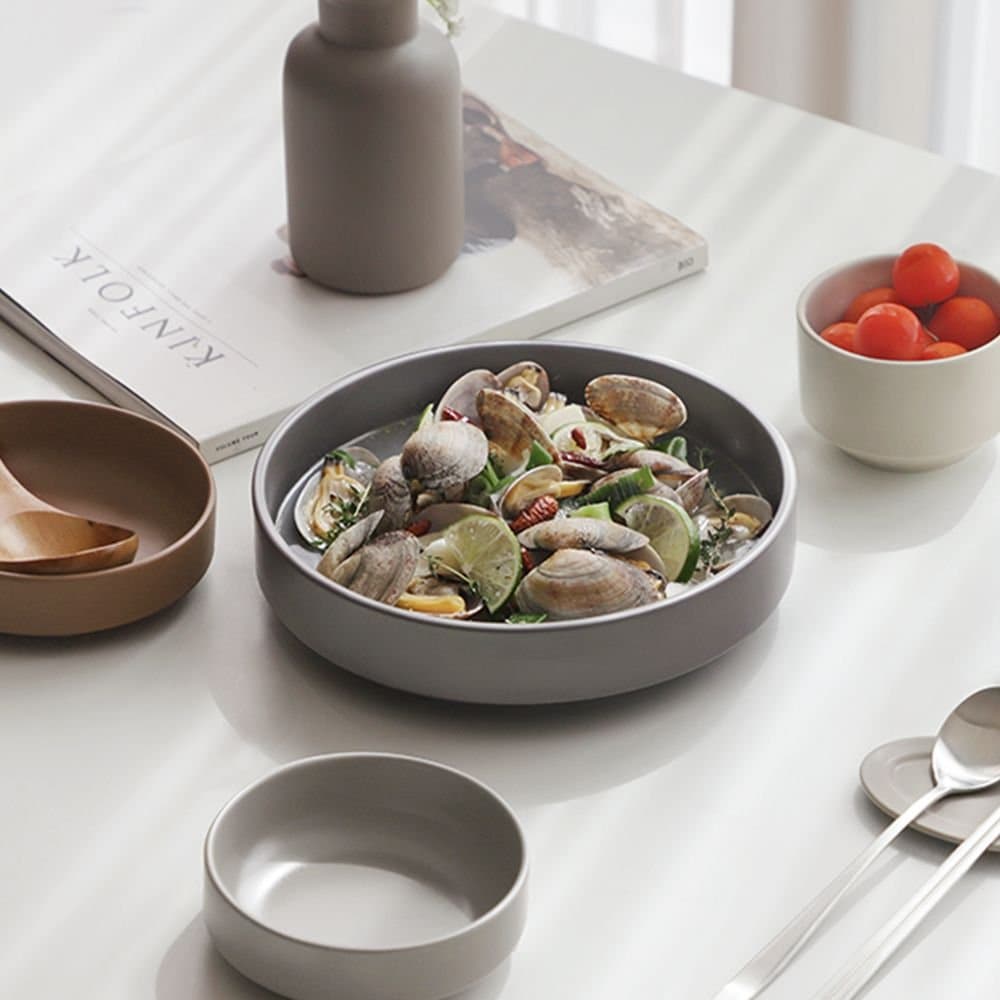 新品未使用 HUTSCHENREUTHER ドイツ30cm大皿 四枚セット 新品未使用 HUTSCHENREUTHER ドイツ30cm大皿 四枚セット 食器