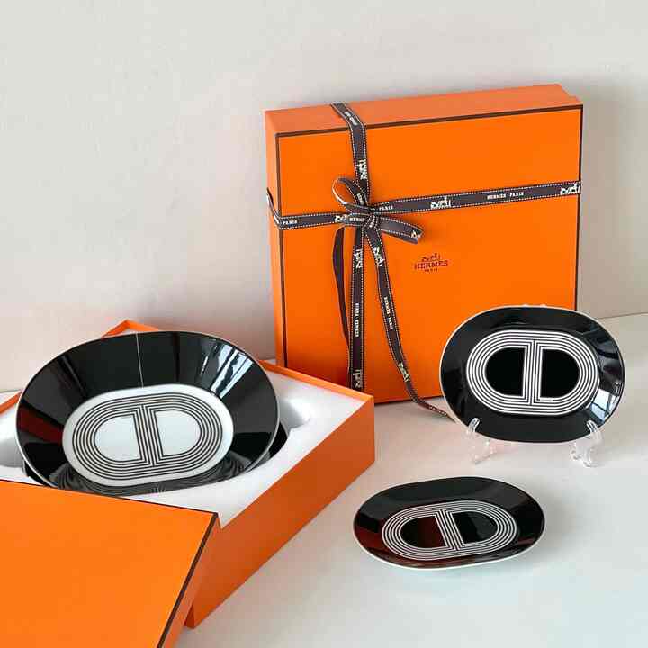 HERMES Rallye 24 オーバル プレート ブラック S