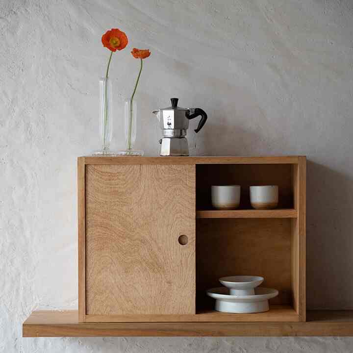 スライド式壁掛け木製キャビネット