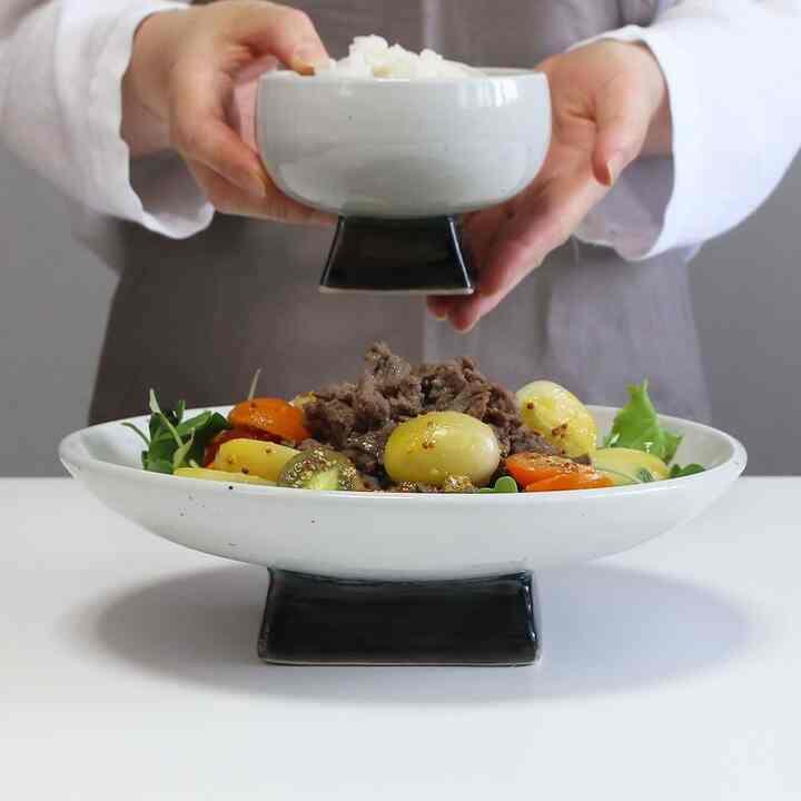 Myomee 脚付きプレート 23cm