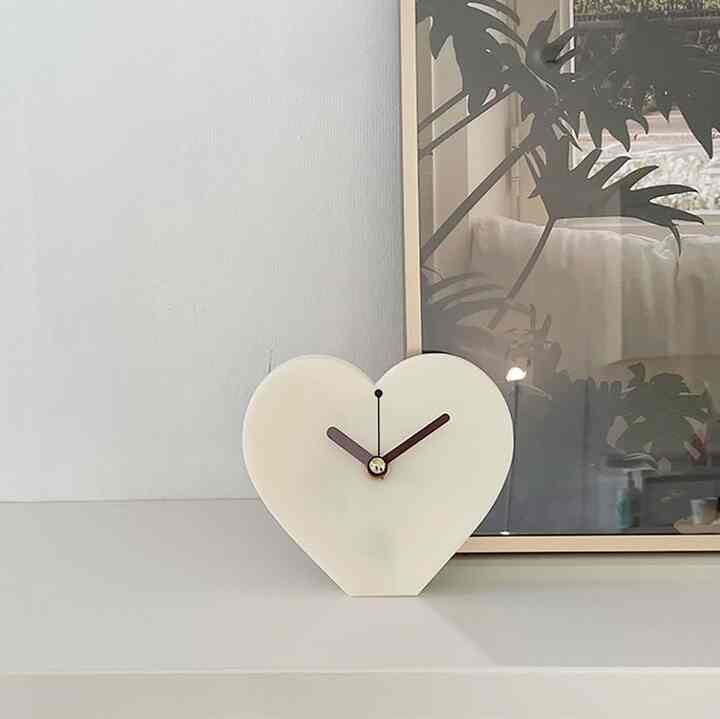 ハート アクリル 置き時計［3色］