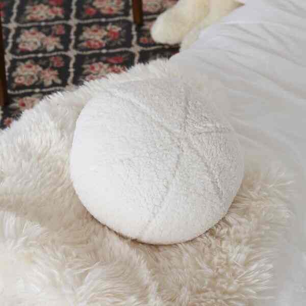 Ball ボア クッション