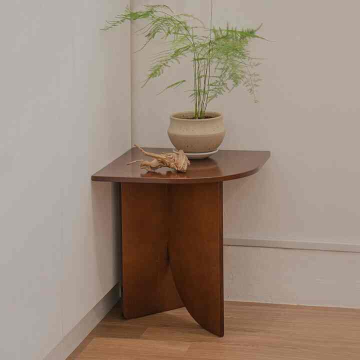 MIK ウッド コーナースツール［2色・2サイズ］