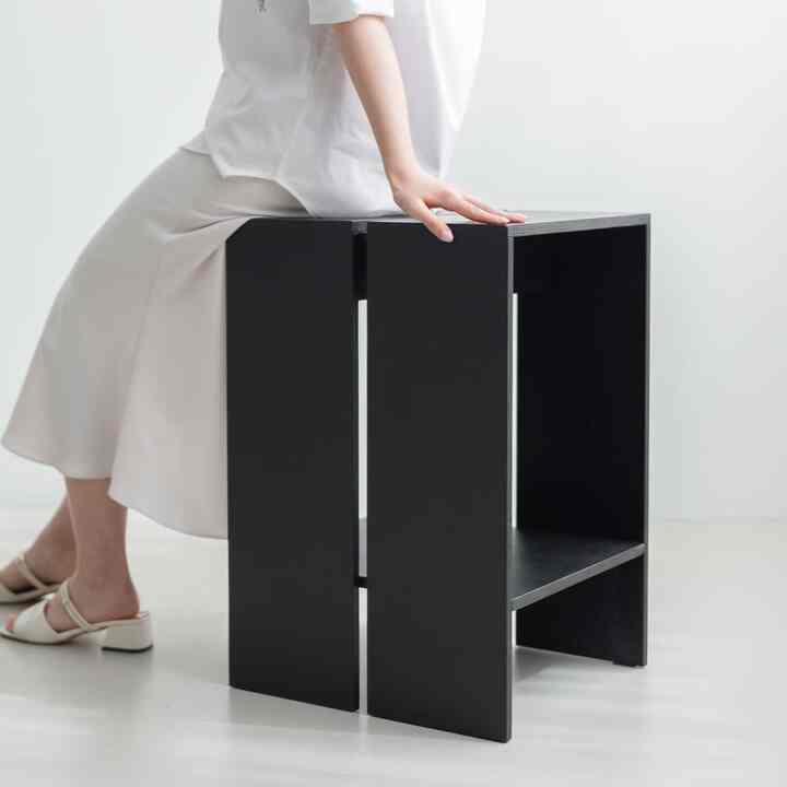 LINE スツール［2サイズ］