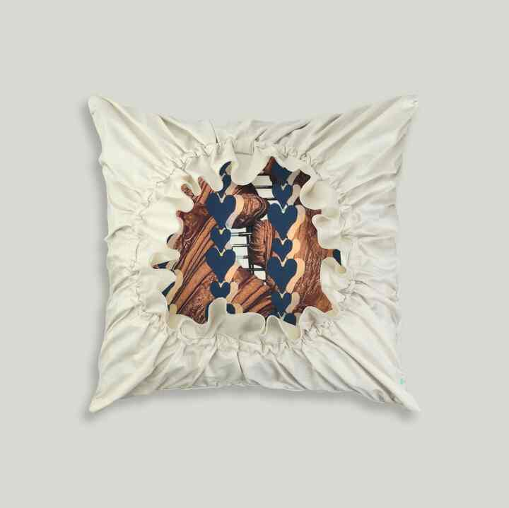 White Fountain Cuveree クッションカバー