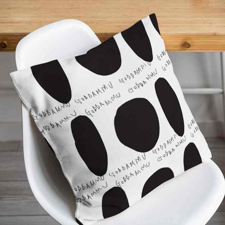 【goddammu】クッションカバー goddammu in a black dot［2サイズ］