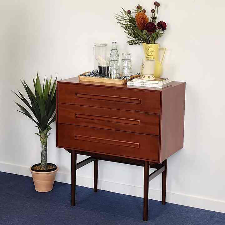 NEU SKAGEN 3段コンソール