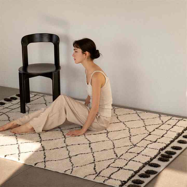 Drawing ラグ［3色・2サイズ］