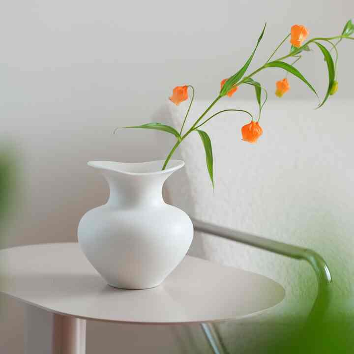 Curvy Vase Low - Pearl White