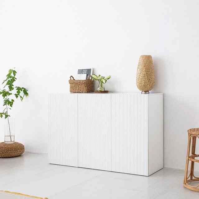 FIKK 3ドア 収納棚 低いタイプ