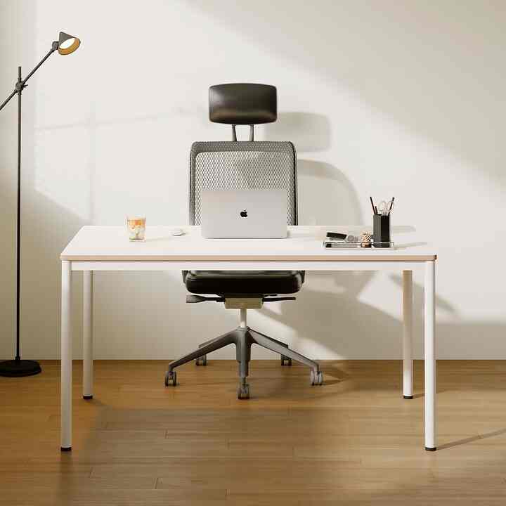 ALPHA NOVA デスク 1400［2色］