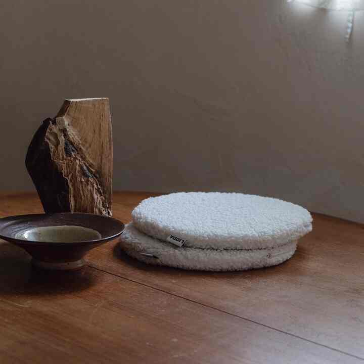 ボア素材 円形クッション［2サイズ］