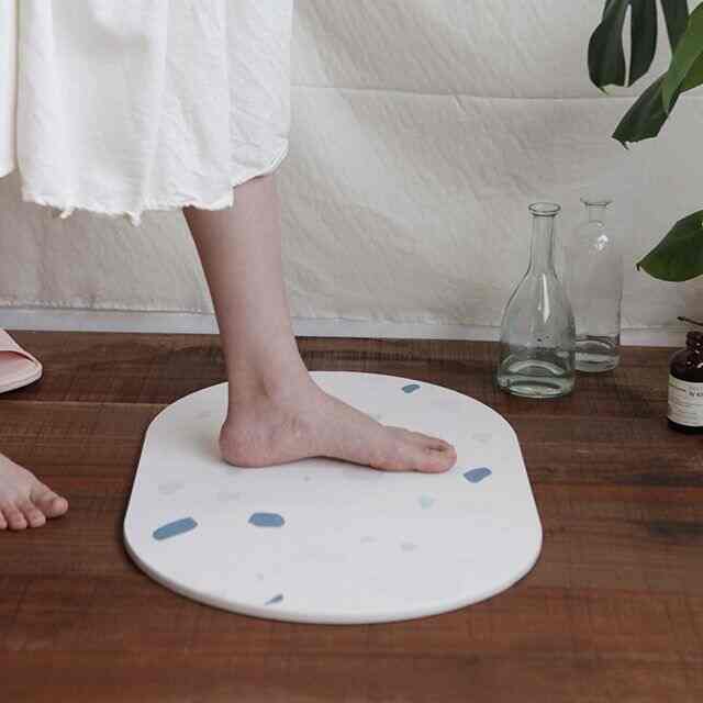 MARY Round 珪藻土マット テラゾー［2サイズ］