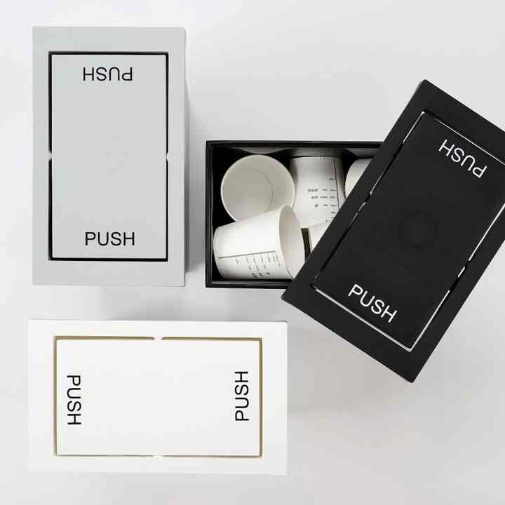 スリム スイング ゴミ箱 8L［3色］