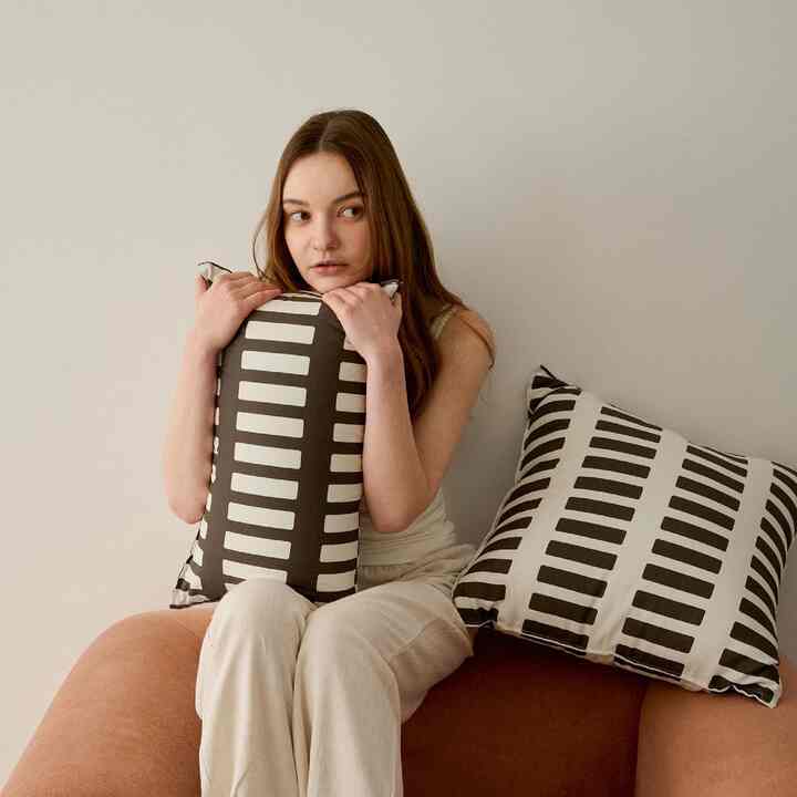 BRICK クッションカバー［2色・2サイズ］