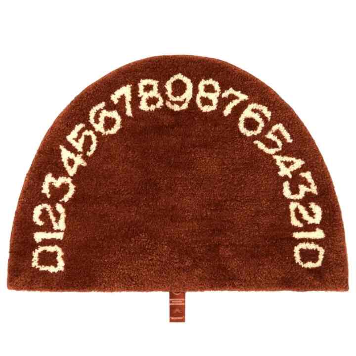 Tufted 半円 ラグ BRICK RED