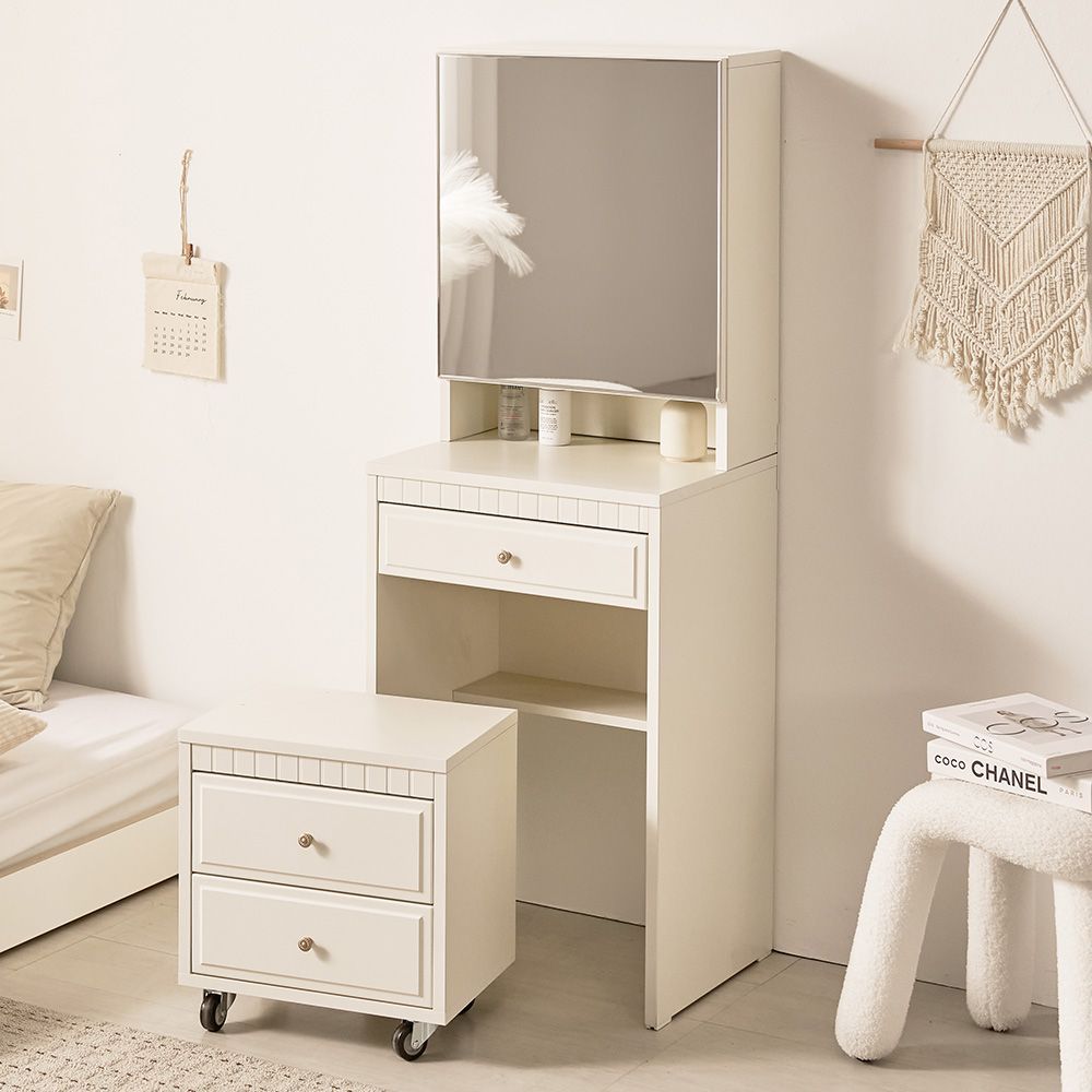 ドレッサー・コンソール｜おしゃれ収納・省スペースに役立つ家具が豊富