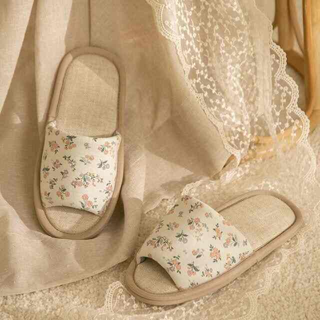 LIAN FLOWER スリッパ