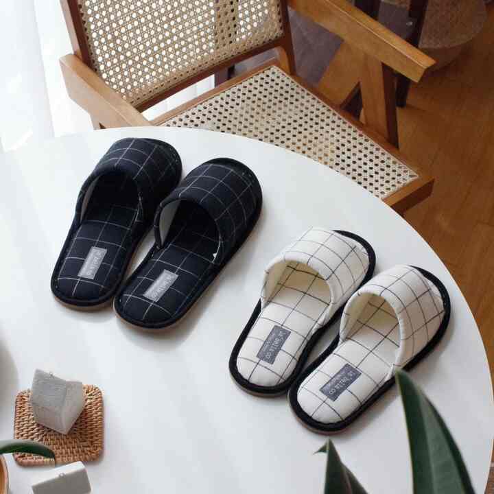 オープン型 something スリッパ［2色・2サイズ］