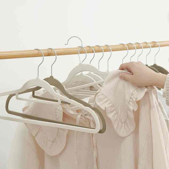 ノンスリップ ベルベット ハンガー 30P［2色］