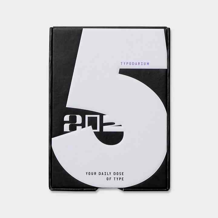 日めくりタイポカレンダー 2025