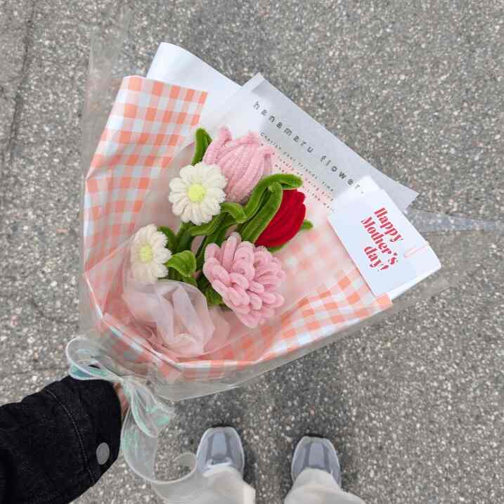 【母の日限定】fuwafuwa flower【carnation bouquet】