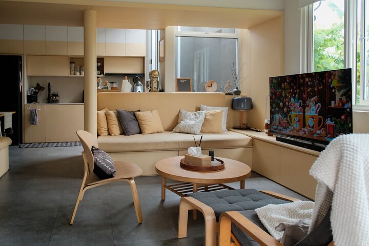 short form carousel card thumbnail