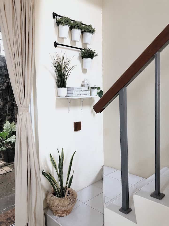 Pojok Aesthetic

#RuangTerbatas #RuanComapct #TanggaAesthetic #PojokAesthetic #LivingRoomDiningRoom #SpotTangga #RakAesthetic #inspirasiruangspaceminimalis #printilanaestehtic #tanamanaesthetic #pajanganaesthetic
#Japandi #Koreanstyle

