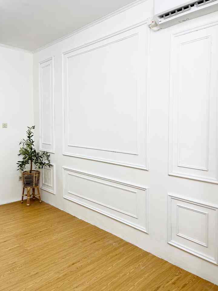 Our Lil House - Material Interior Affordable

Hai semuanyaa! Ini beberapa material interior dirumahku yang kualitasnya bagus dan bikin rumah jadi makin aesthetic dan rapih. Untuk harganya juga cukup affordable tapi kualitasnya oke banget! Ada moulding list dinding, wallpanel, lantai vinyl, stiker tile dapur dan stiker pvc. 

#kitchenset #wallpanel #mouldinglist #pvc #stikertile #stikerpvc #materialrenovasi #materialmurah