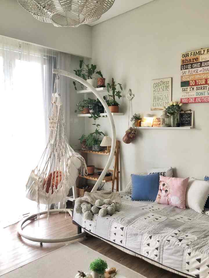 Yuk bikin rumah cozy dengan pernik pernik ramah kantong! 

Gak usah mahal-mahal, tetap bisa cantik dan estetik denan budget dibawah 100K😁


#MaterialRenovasi #materialmurah #bantalbulat #lampuestetik #ambalan #walldecor #tulipartificial #candleholder #reeddiffuserglassbottle #kursibar #potanyampurun