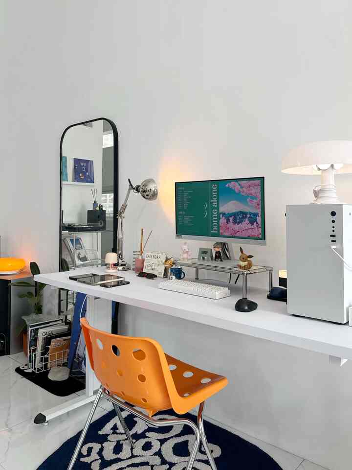 Meja Kerja Serba Putih 🤍✨
-
Meja kerja ini rencana kita buat untuk kerja dengan monitor 2 pcs sementara ini 1 pcs dulu , dan untuk menambah kenyamanan kerja kita pakai lampu” warm mood yang bikin nuansa semakin hangat , kita ambil photonya disaat mendung jadi dinyalain lampunya



#dekorasimejakerja #mejakerja #minimalis #cattembok #catdinding #catputih #mejakerjaminimalis #kursikerja 