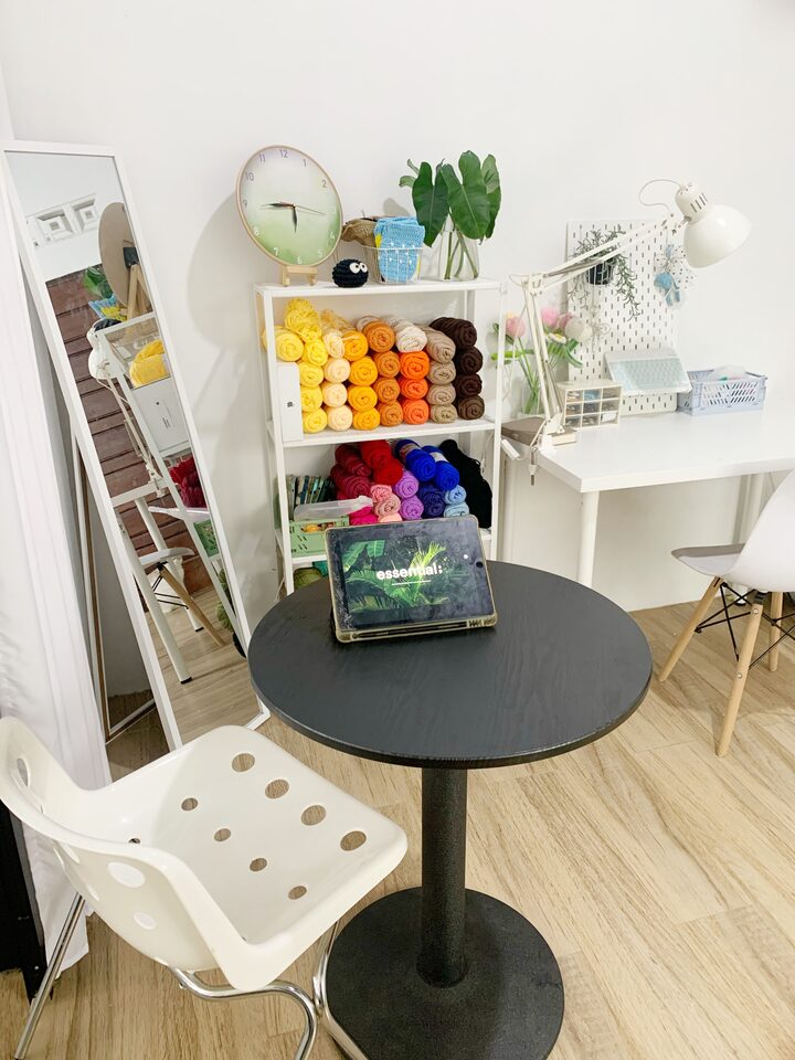 short form carousel card thumbnail