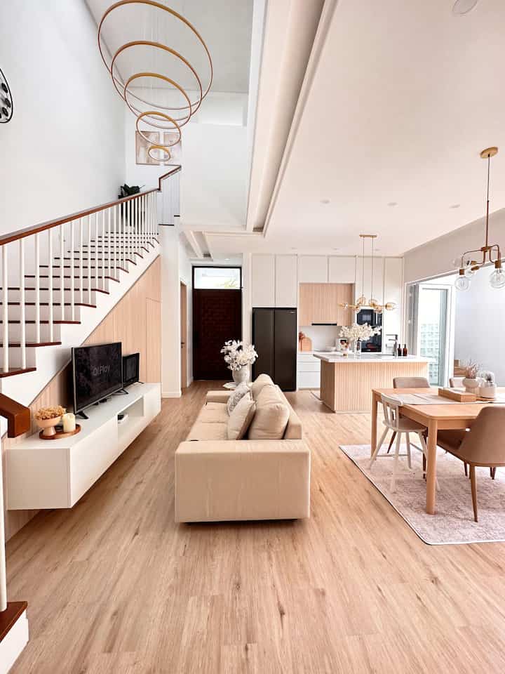 Aesthetic room at 3nd.house•

Di lantai 1 ini full interior sehingga menurutku disinilah ruangan paling estetik. Aku memilih warna hampir senada semua di ruangan ini kecuali appliances di dapur yang memberikan aksen warna hitam agar kesan nya tidak monoton.

#aestheticroom
#aesthetichomedecor
#homestyling