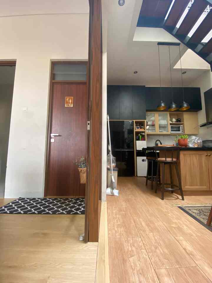 Bathroom for Guests

Kamar mandi ini berada di bawah di lantai 1
kamar mandi /toilet ini diperuntukan untuk tamu
tidak terlalu banyak dekorasinya
namun cukup nyaman dan bersih untuk tamu

#bathroom
#bathroominsporation
#kamarmanditamu
#toilet
#dekortoilet
#kamarmandikering
#homedecor