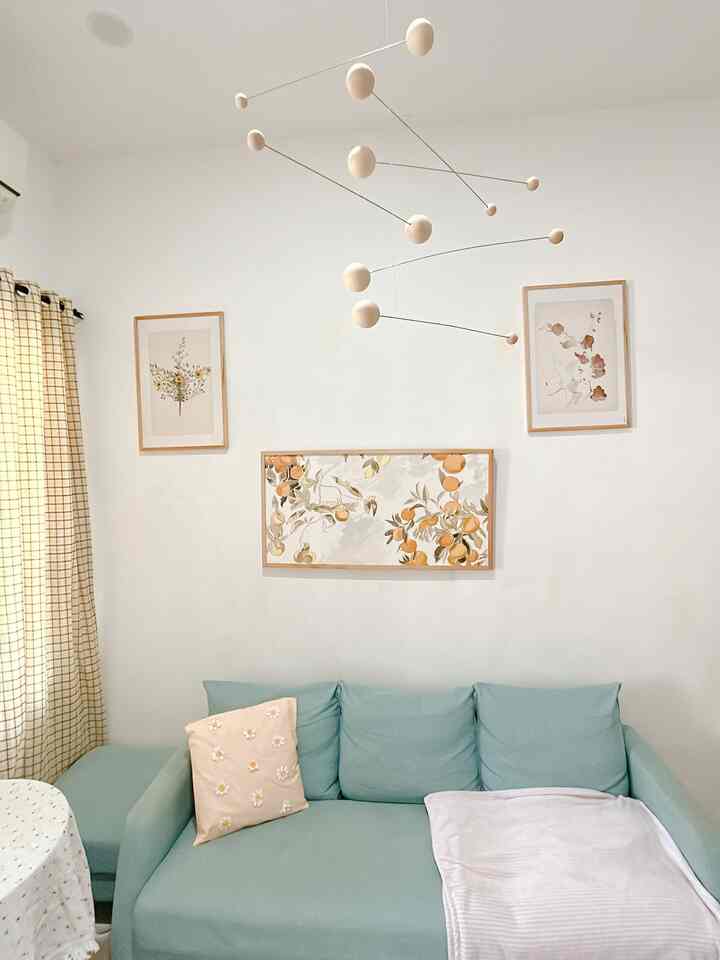 masih pakai foto lama karna ruang tamu sementara makeover next aku spill afternya 
#livingroomstyling
#livingroomdecor
#livingroommakeover
#rumahminimalis
#inspirasiruangtamuminimals