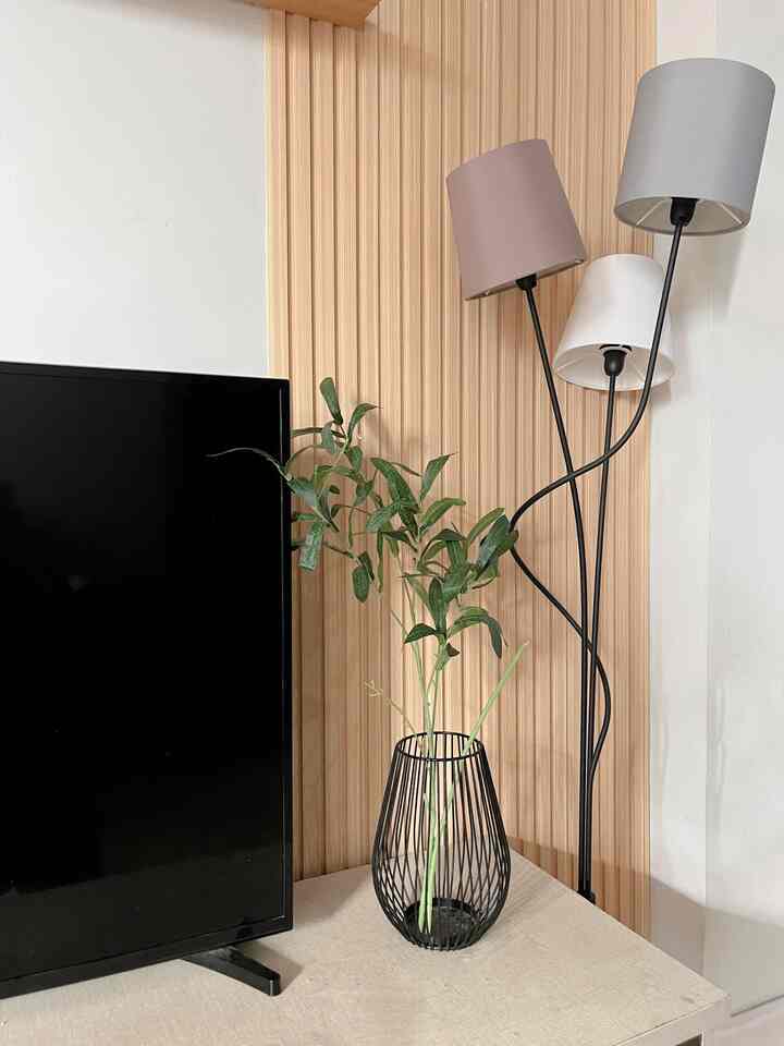 Spot favorit dirumah.shacca

Slide 1 : nuansa woodpanel supaya ruang tamu lebih homey
Slide 2 : mini livingroom
Slide 3 : spot foto diarea tangga yg skrg sudah di makeover

#rumahminimalis
#makeoverrumahminimalis
#designruangtamu
#designruangkeluarga
#inspirasiruanganminimalis