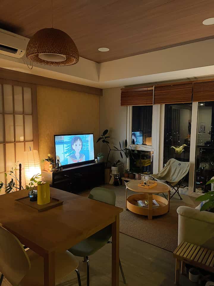 Suasana malam tahun baru di 1801living ✨🌙

#apartemen #livingroom #japanesestyle #ruangtamu #NightVibe #LightingIdeas #LightingInspiration