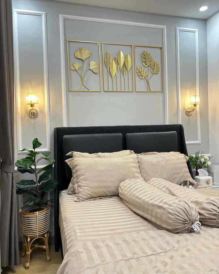 Kamar mungil bisa kayak hotel bintang 5 ? Bisaaa banget dong. Kamar kubus alisa ukursn 2,8m x 2,8m ini memiliki 4 fungsi lampu, diantara lampu ambience strip, lampu gantung, lampu downlight,lampu dinding. Masing- masing lampu tersebut memiliki saklar. Maka dari itu ketika membangun/renov perlu perlu perencanaan kelistrikan yang matang.

#NightVibe #LightingIdeas #LightingInspiration #KamarMungil #KamarIdeas