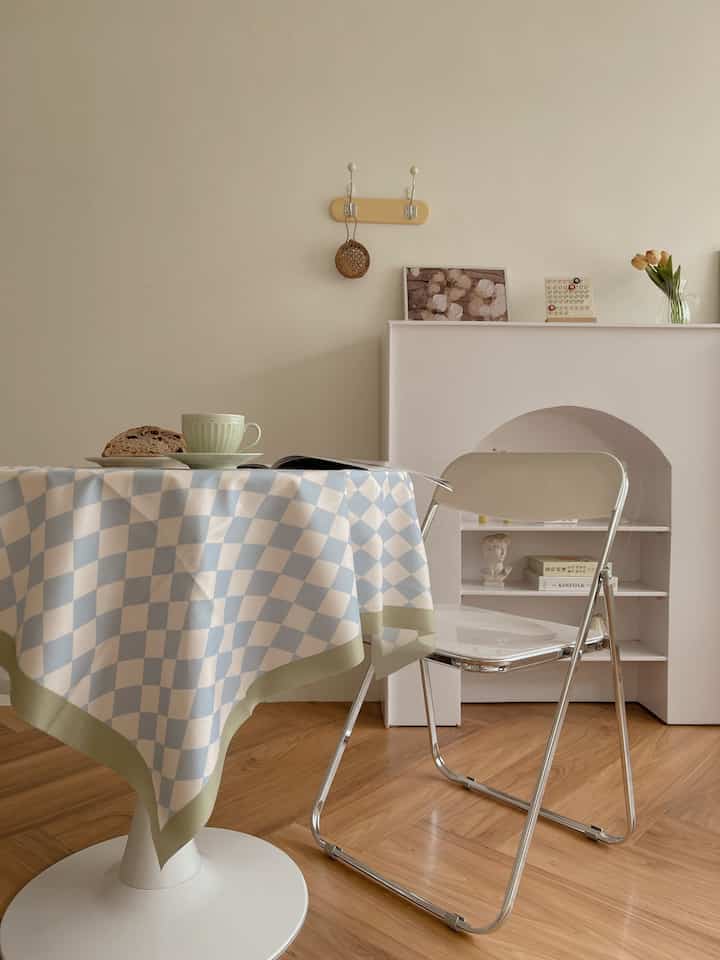 Ruang makan minimalis

#dekorasi ruang makan
#ide ruang makan
#inspirasi ruang makan
#taplak meja
#gaya korea
#rumah korea