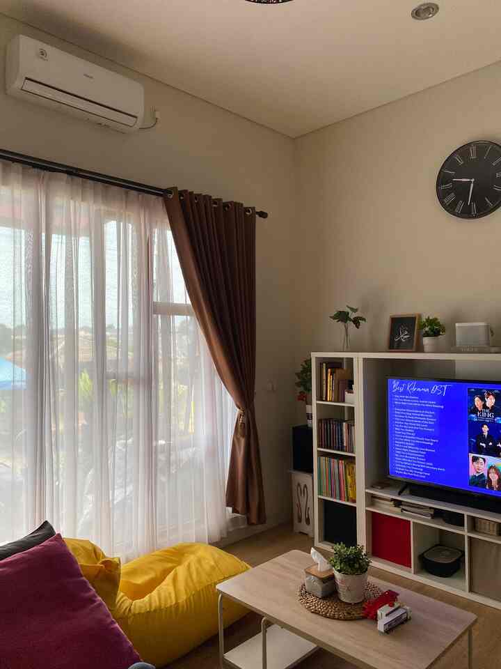 Bean Bags are very useful for relaxing

I bought this bean bag so I could relax watching TV, I bought the large size, it's really comfortable and makes my lie down more quality, hahaha

#beanbags
#sitting room
#homedecorstyle
#homedecor
#favorite item
#favoritestuff
#decorationlowbudget