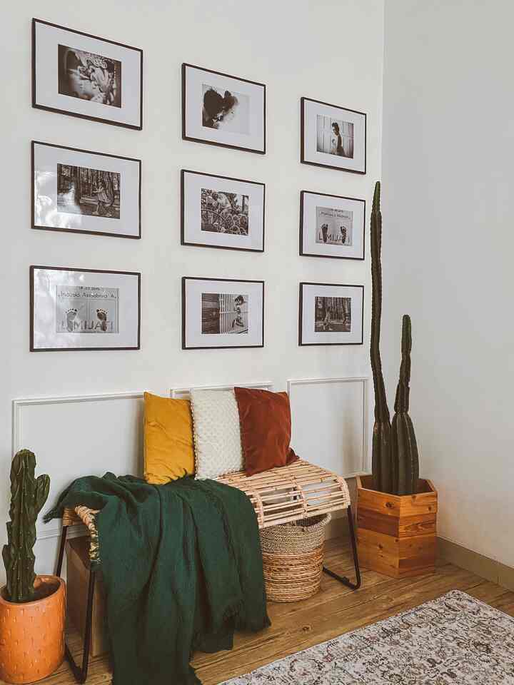 Things I Love The Most
—
so here are 4 things i love the most at rumah bunday 

#rattanbench
bench ini jadi salah satu “healing space”, karena styling bench rotan ini jadi kegiatan healing, call it healing while styling, bench rotan ini bisa di styling ganti-ganti supaya suasana kamar jadi ga monoton

tye iconic #rattanheadboard
ini nih yang bikin rumahbunday jadi punya ciri khas, headboard rotan yang bikin vibes kamar jadi boho berasa liburan di villa, dapetnya dari umkm di jepara

#wallmoulding praktis 
wall moulding praktis ukuran 50x50cm, udah berbentuk frame, tinggal tempel ke dinding, bikin looks dinding langsung berubah, dan ini produknya umkm juga

boho #runnerrugs 
in love sama runner rug ini yang motifnya cakep banget, size 60x180cm, rebahan di lantai kamar pun jadi nyaman

#BendaFavorit
#RecommendedFurniture
#RecommendedDecorItems
#BedroomIdeas
#HomeDecoration
#BohoStyle
#Bandung