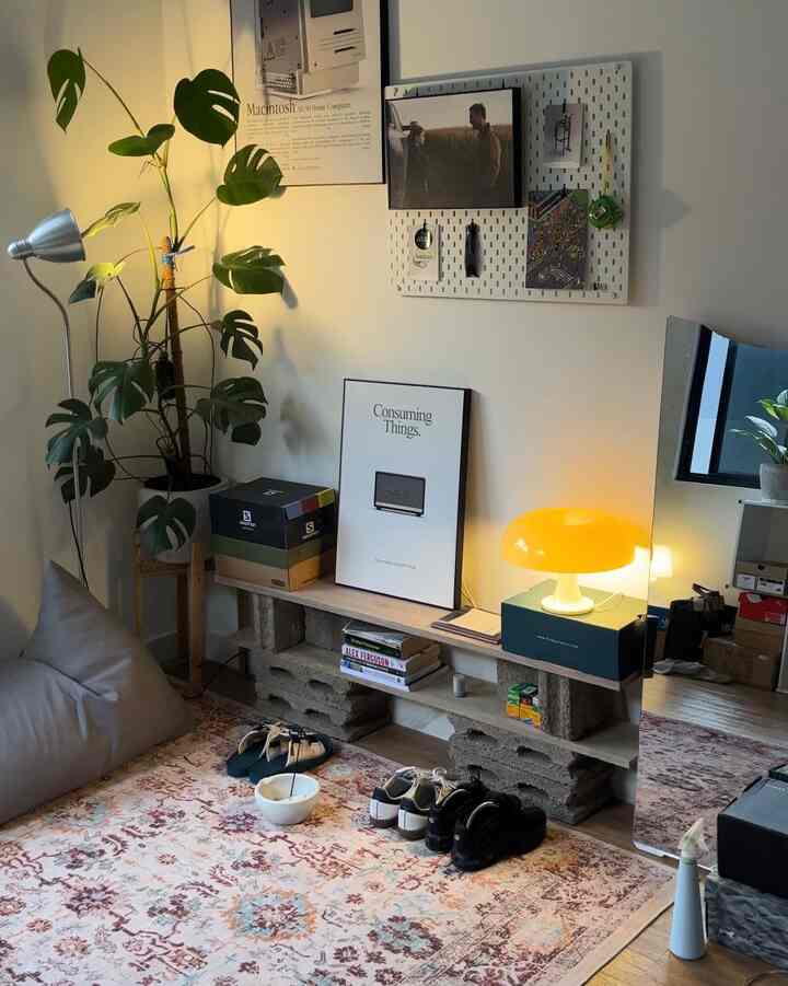 Current favorite things in my room! Ya, lampu! 

Selain memberikan mood pencahayaan di malam hari, menurutku lampu juga jadi dekorasi yg bagus untuk di berbagai sudut👀🛋️

#BendaFavorit #RecommendedFurniture #RecomemdenDecorItems #lamp #aestheticlamp #lightingmood