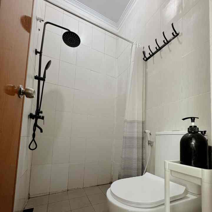 Kamar mandi ini masih bawaan developer dan polos


#bathroom #minimalist #jabar #decorlowbudget #rumahmungil #rumahimpian #livewithkids #recommendeddecoritems