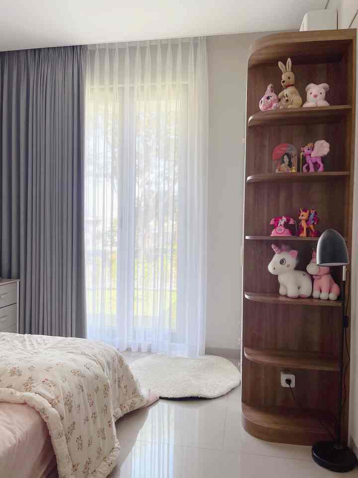 Children's rooms are one of the important rooms in the house. Apart from being fun, it is not uncommon for arranging a child's room to be a challenging activity.

Even though it's adorable, as parents we still have to pay attention and control ourselves when choosing furniture for our child's room.

Not only is it neat, your child's room must also make your little one comfortable when resting or even playing.

#KidsRoom #KidsRoom
#Playroom #KamarBermain #Anak
#japandi #minimalis #modernminimalist
#pinkroom